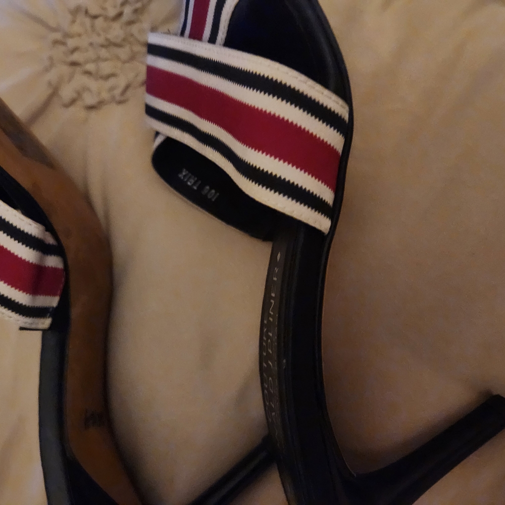 Donald J. Pliner Trix Black/Red Mules w/ Striped Fabric Straps Size 7.5 Med